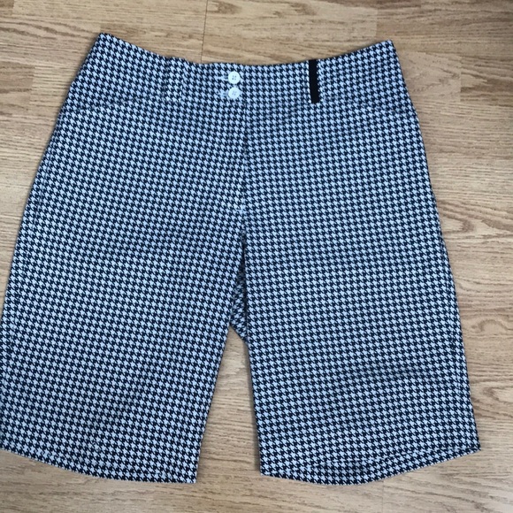 Nike Golf Black & White Houndstooth Shorts 6P - Picture 1 of 6